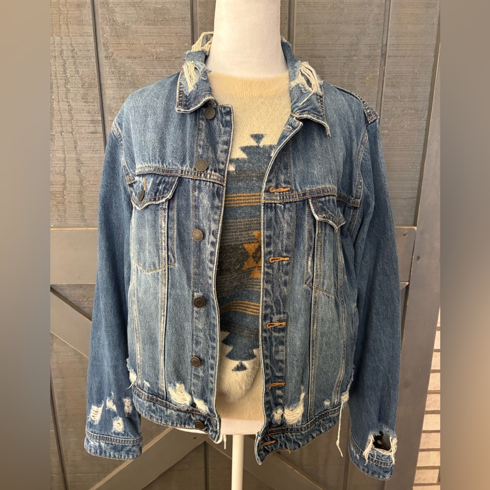 CELLO distressed JEAN JACKET